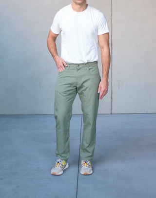 Athletic Straight Fit Japanese Canvas 5-Pocket Pant in Green