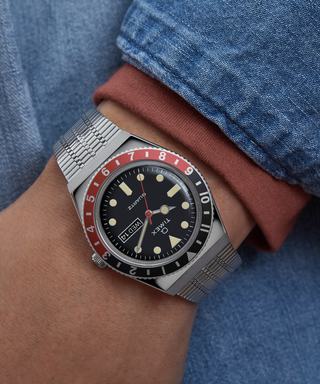 Q Timex Woven Stainless Steel Band Black/Red