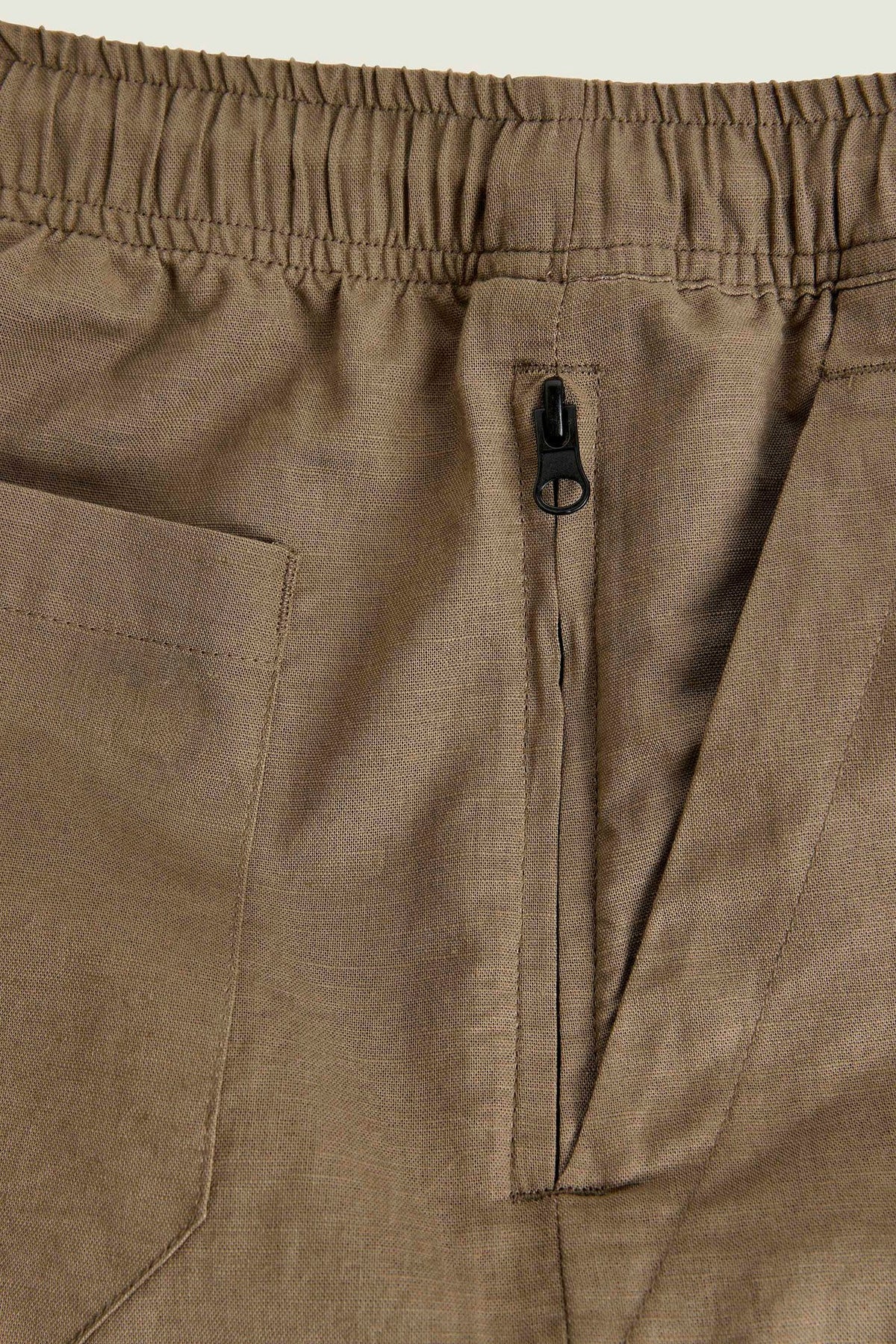 Oas - Taupe Linen Shorts