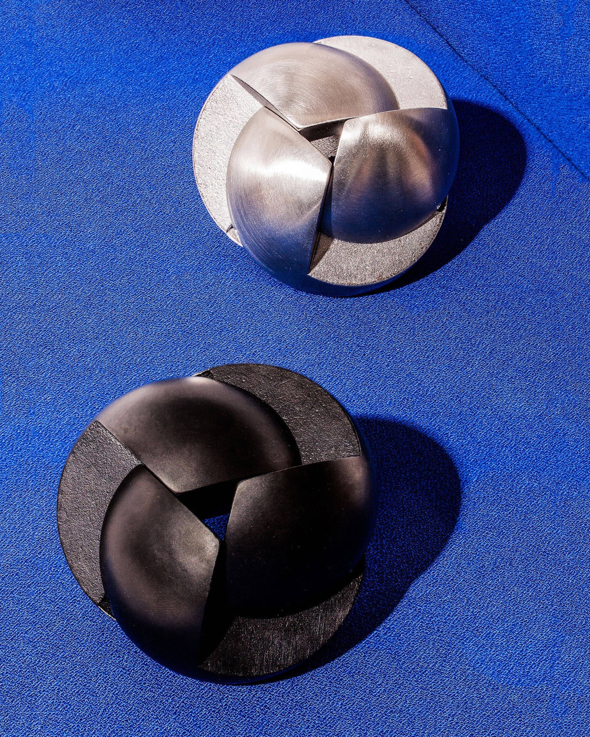 Venn Puzzle: Stainless Steel